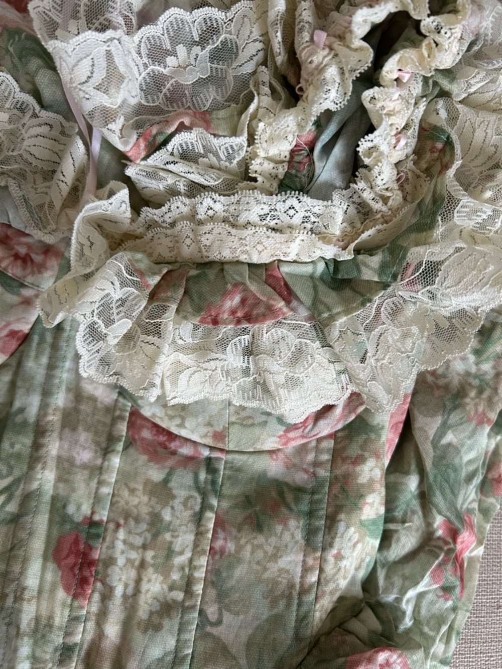 BEST Selkie The Kindred Spirit Cupid Midi Dress Green Cream Floral - Picture 6 of 13